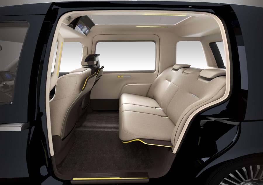  Toyota JPN Taxi Concept 2013 года  (фото 37 из 37)